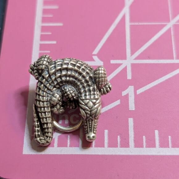 RARE! Signed Barry Kieselstein-Cord Sterling Alligator Omega Clip On Earrings - Picture 16 of 16